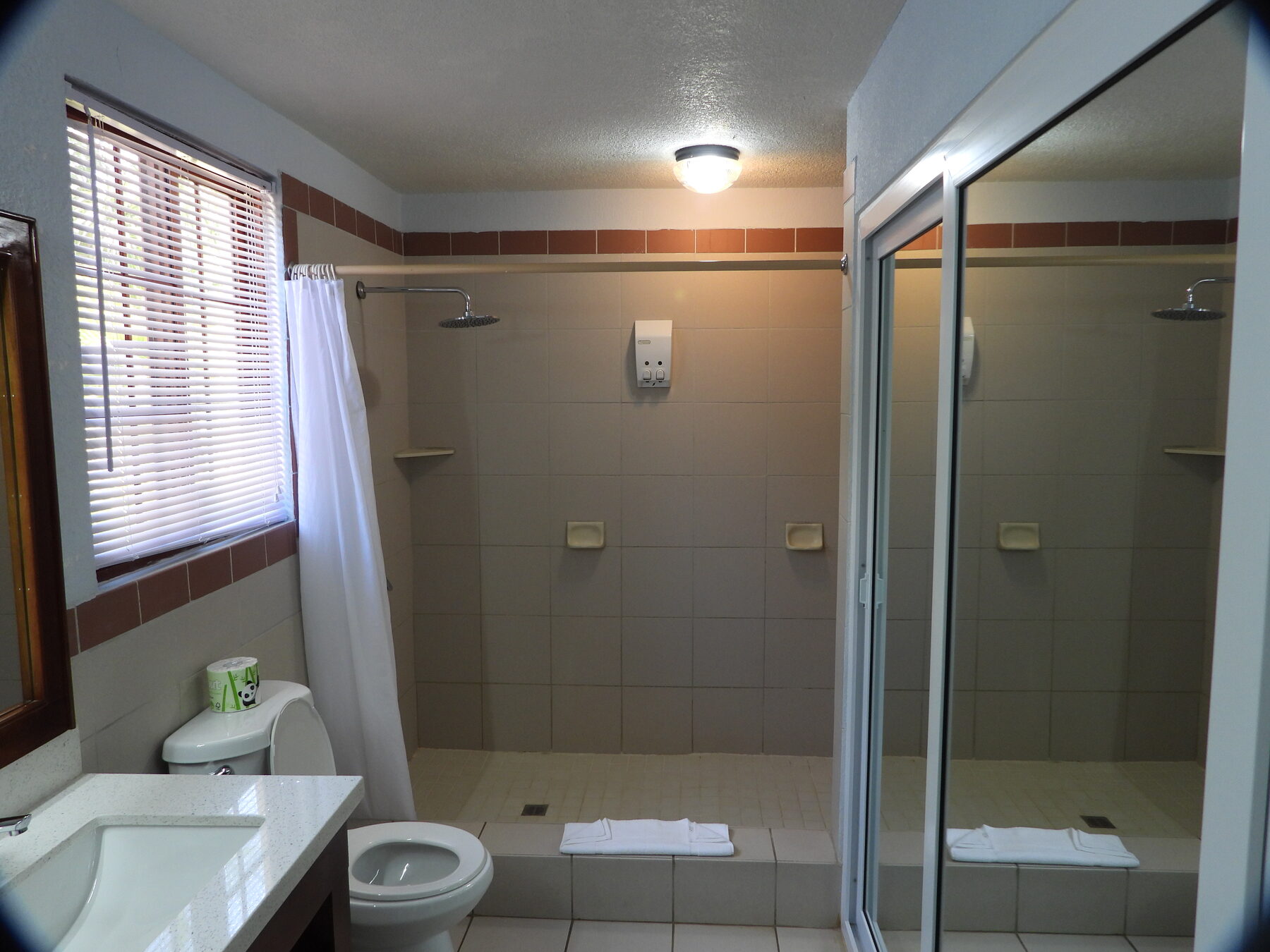 Existing hotel shower area