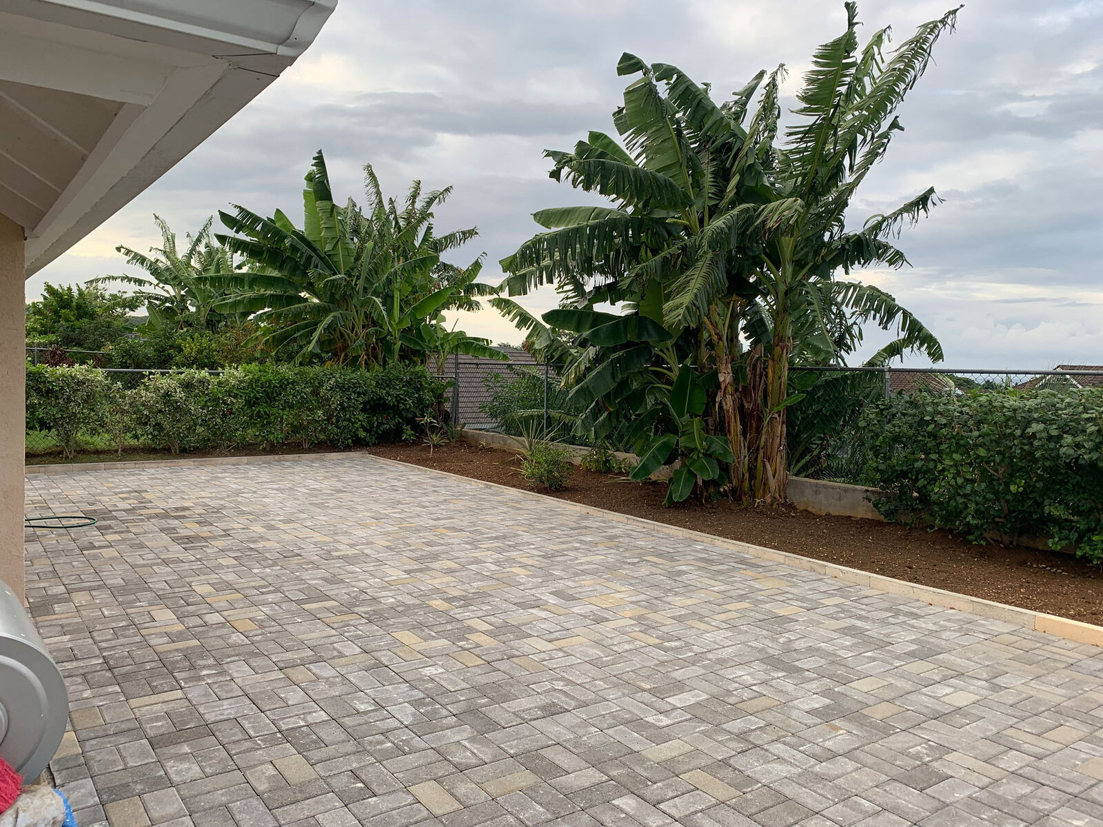 Completed Richmond paved patio